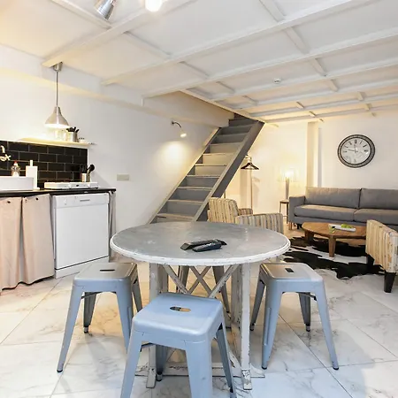 Apartment Chiconomy *