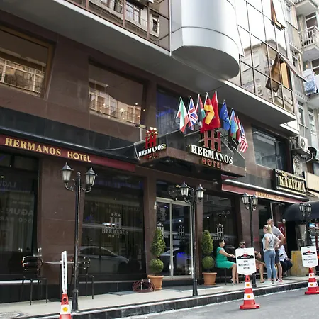 Hermanos Hotel