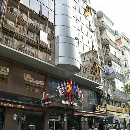 Hotel Hermanos 3*