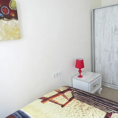 Istanberry - Sunshine Apartment
