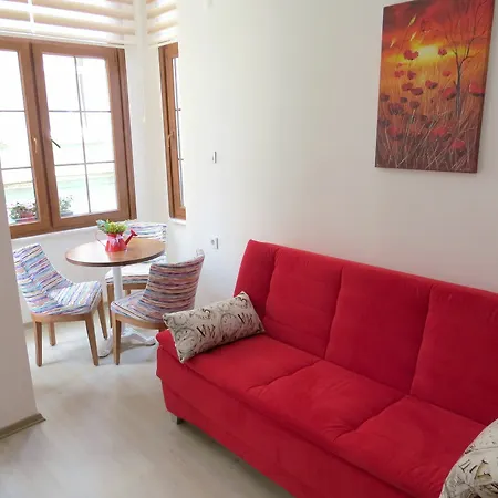 Istanberry - Sunshine Apartment