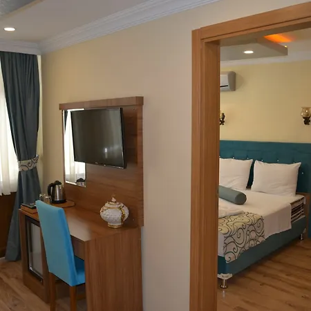 Hotel Riverland &