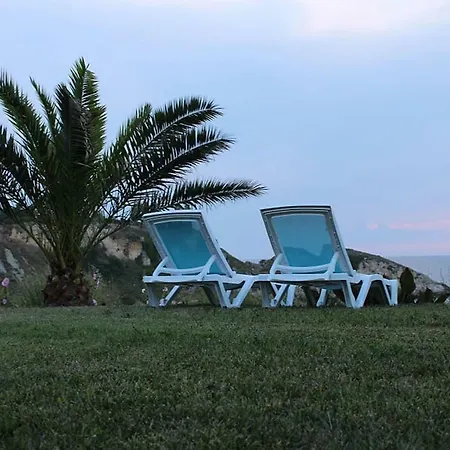 Palm Liebeshotel *