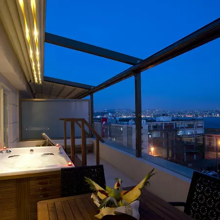 Nidya Galataport 4*