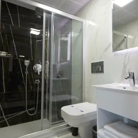 Kartal Palace Taksim Square Family 2* 伊斯坦布尔