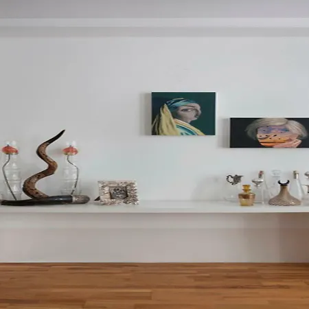 Apartment Chiconomy