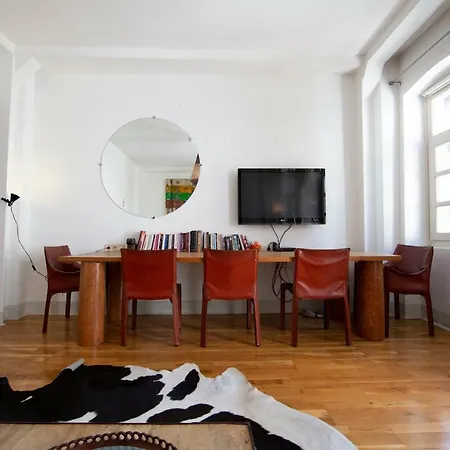 Apartment Chiconomy
