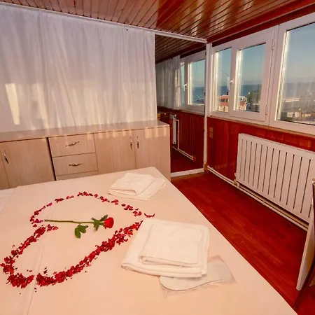 Desina Deluxe Hotel
