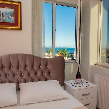 Hotel Desina Deluxe