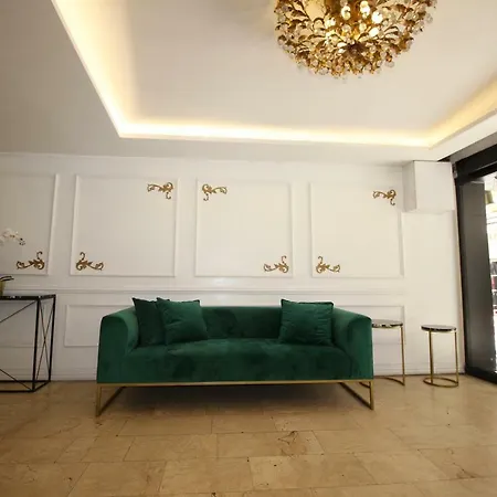 Hotel Flower Palace 2*