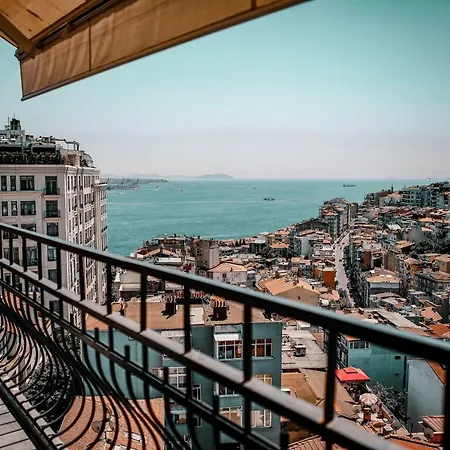 Juno Taksim 2*