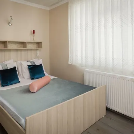Carvan Hotel