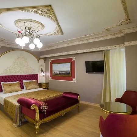 Empire Hotel 3*