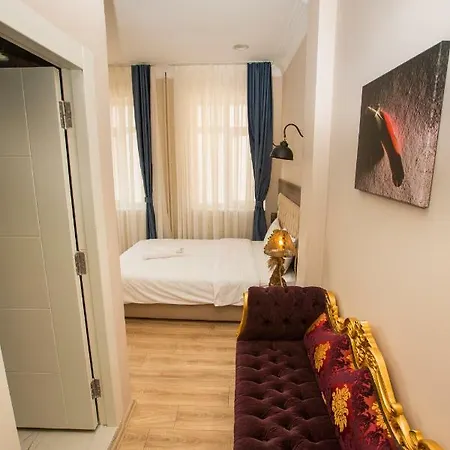 Ξενοδοχείο Corner Garden
