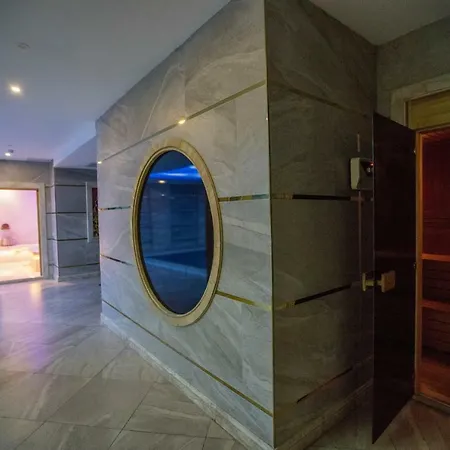 Palde & Hotel 4*