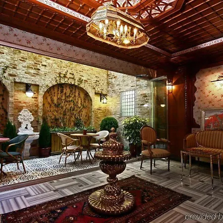 Niles Hotel 3*