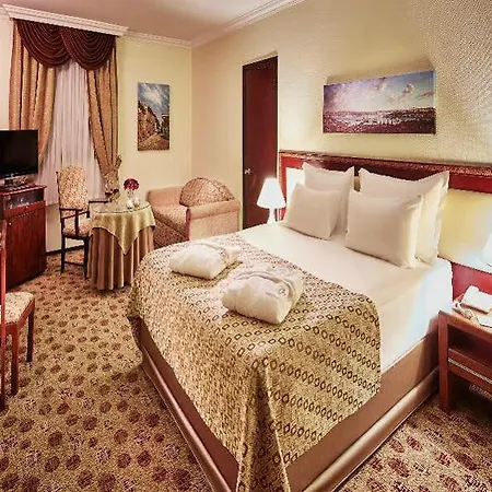 Güneş Merter 4*