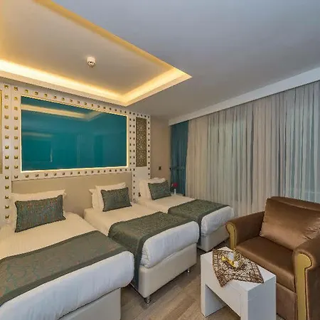 Hotel Great Fortune & 5*
