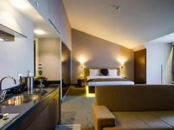 انسيتي نيسانتاسي 3*