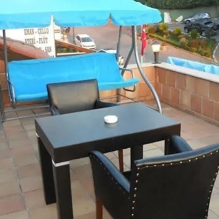 Hotel Mavilla 2*