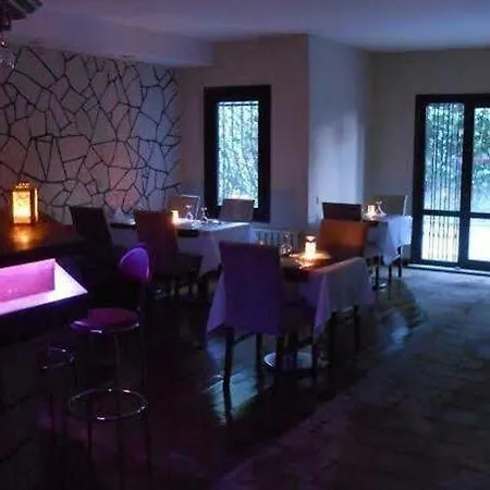 Mavilla Hotel