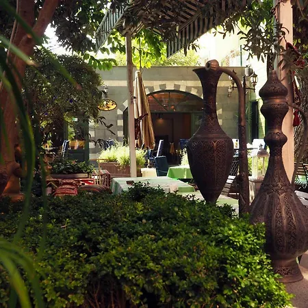 Garden House Suites Отель Стамбул