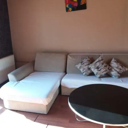 Full House Boutique Aparthotel 3*