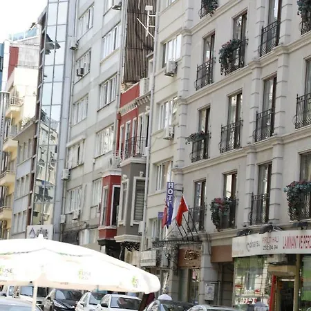 94 Aparthotel