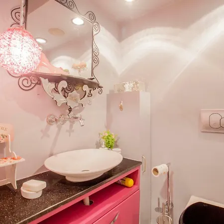 Le Chic Apart Artsy Nisantasi Apartment