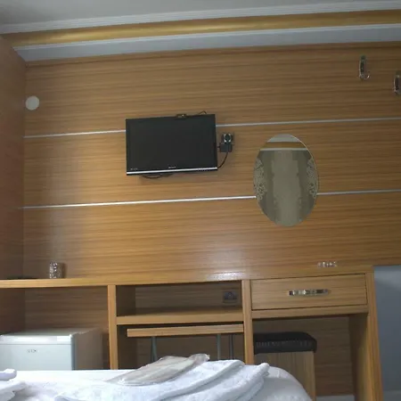Grand Lara Hotell 2*