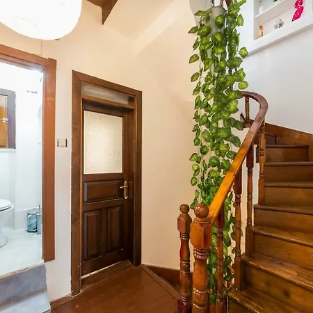 Homestay Sweet Galata *