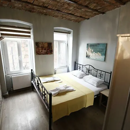 Rodin Aparthotel *