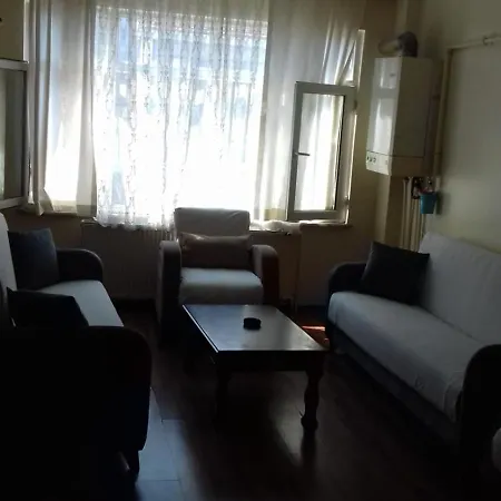 Eda's Apartment