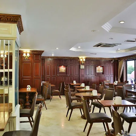 Hotel Buyuk Hamit 3*