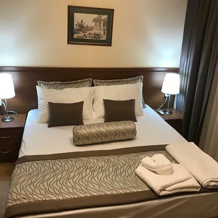 Hotel Palyaco *