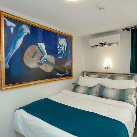 Di Pera Boutique Hotel 2*