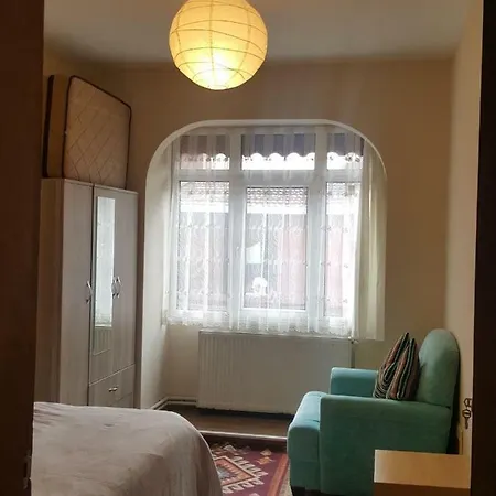 Apartment Red House