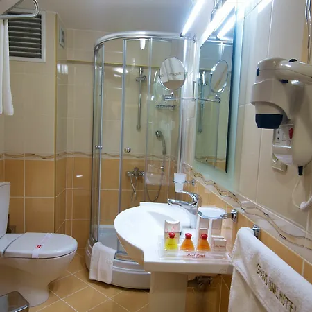 Hotel Grand Unal Estambul