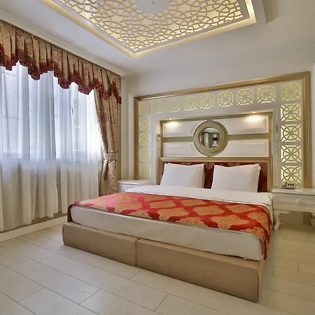 Queens Land Hotel Istanbul