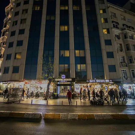 Hotel Taksim Square 4*