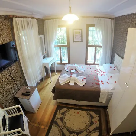 Ottoman's Pearl Bed & Breakfast