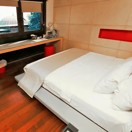 Eternity Boutique Hotell 4*
