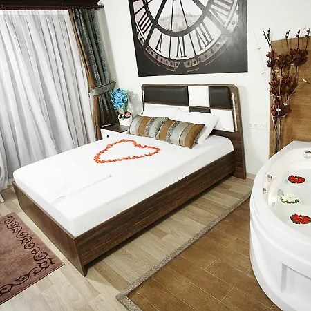 Balance Taksim Aparthotel 3*