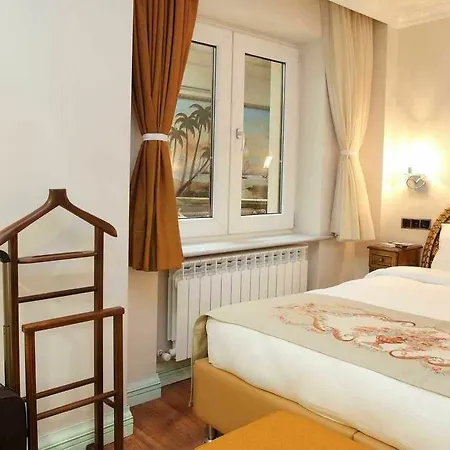 Apart Otel Lir Long 3*