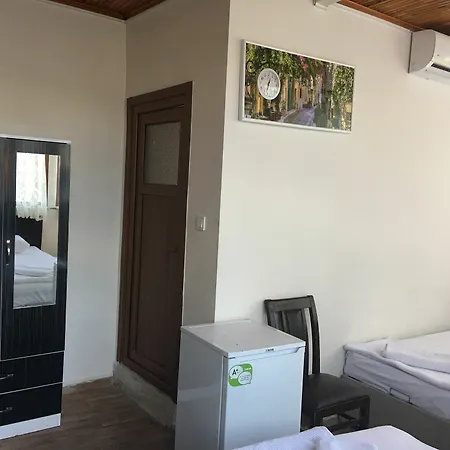 Deniz Hotel *