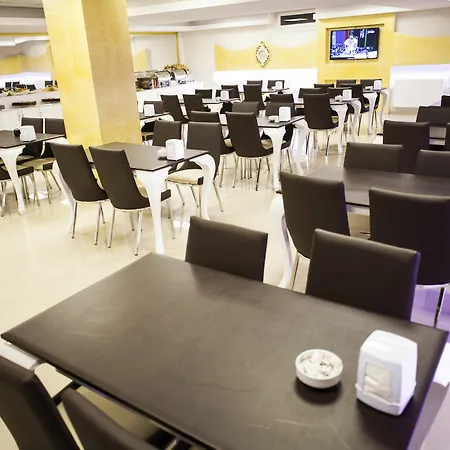White Palace Отель 3*
