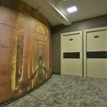 Adamel Hotel