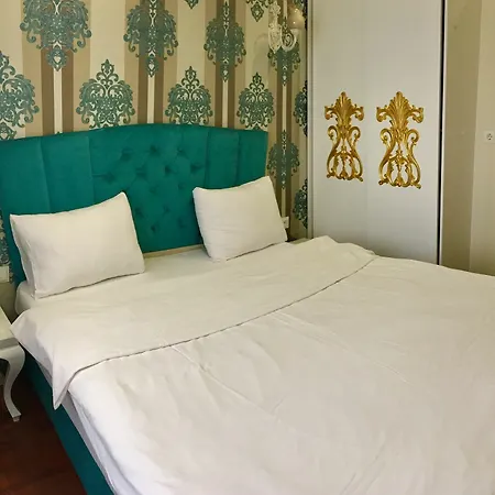 By Historial Due Hotel 3*