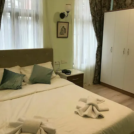 Historial Hotel 3*