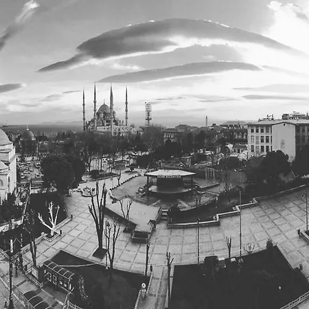 Esra Sultan Petrol Hotel
